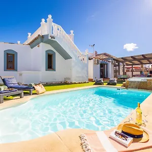 https://villa-thomas.hotelsfuerteventura.org